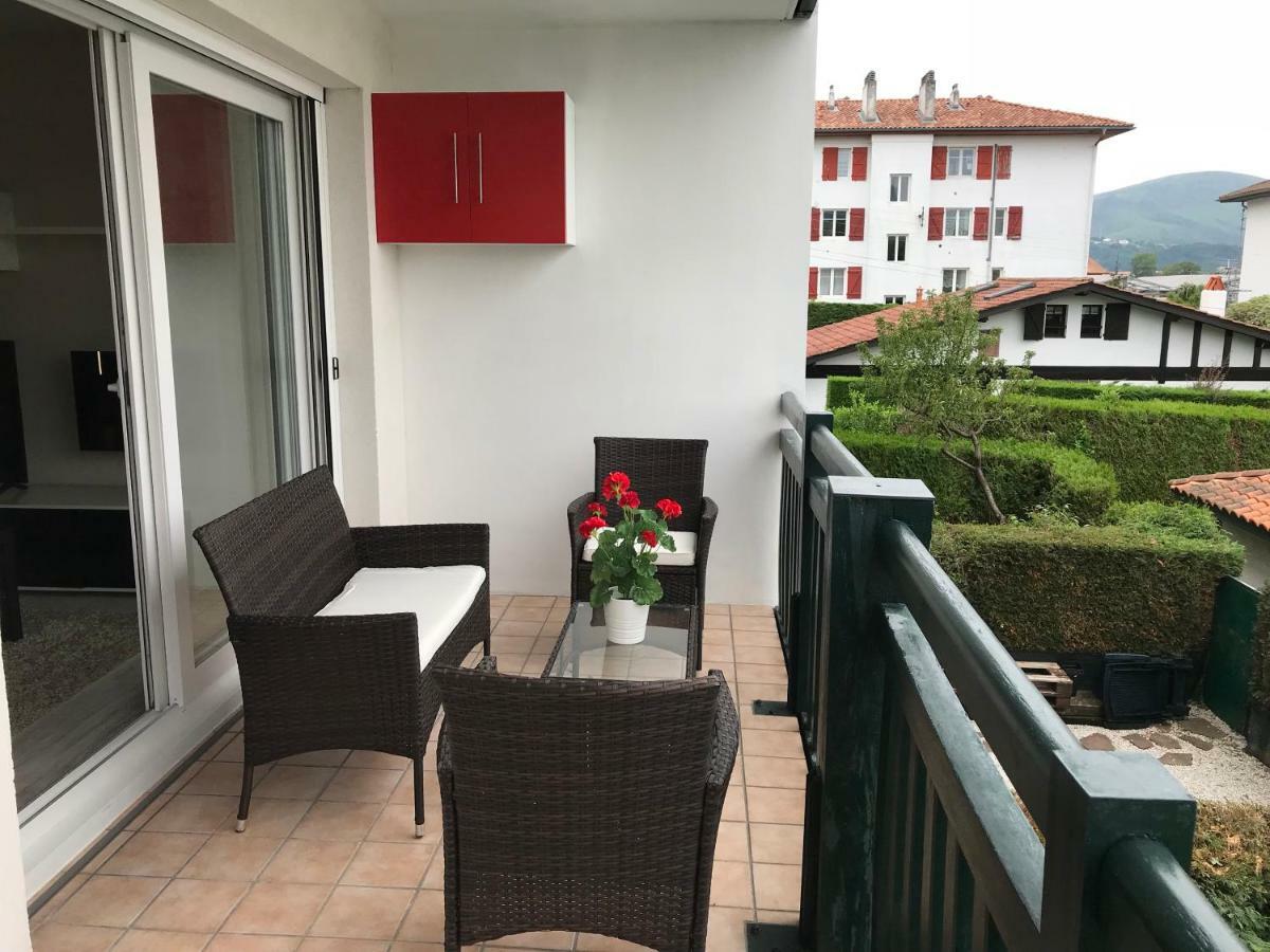 Port Bidassoa - T2 Coquet, Parking, Lit Xxl, Wifi, Pres De La Gare Hendaye Dış mekan fotoğraf